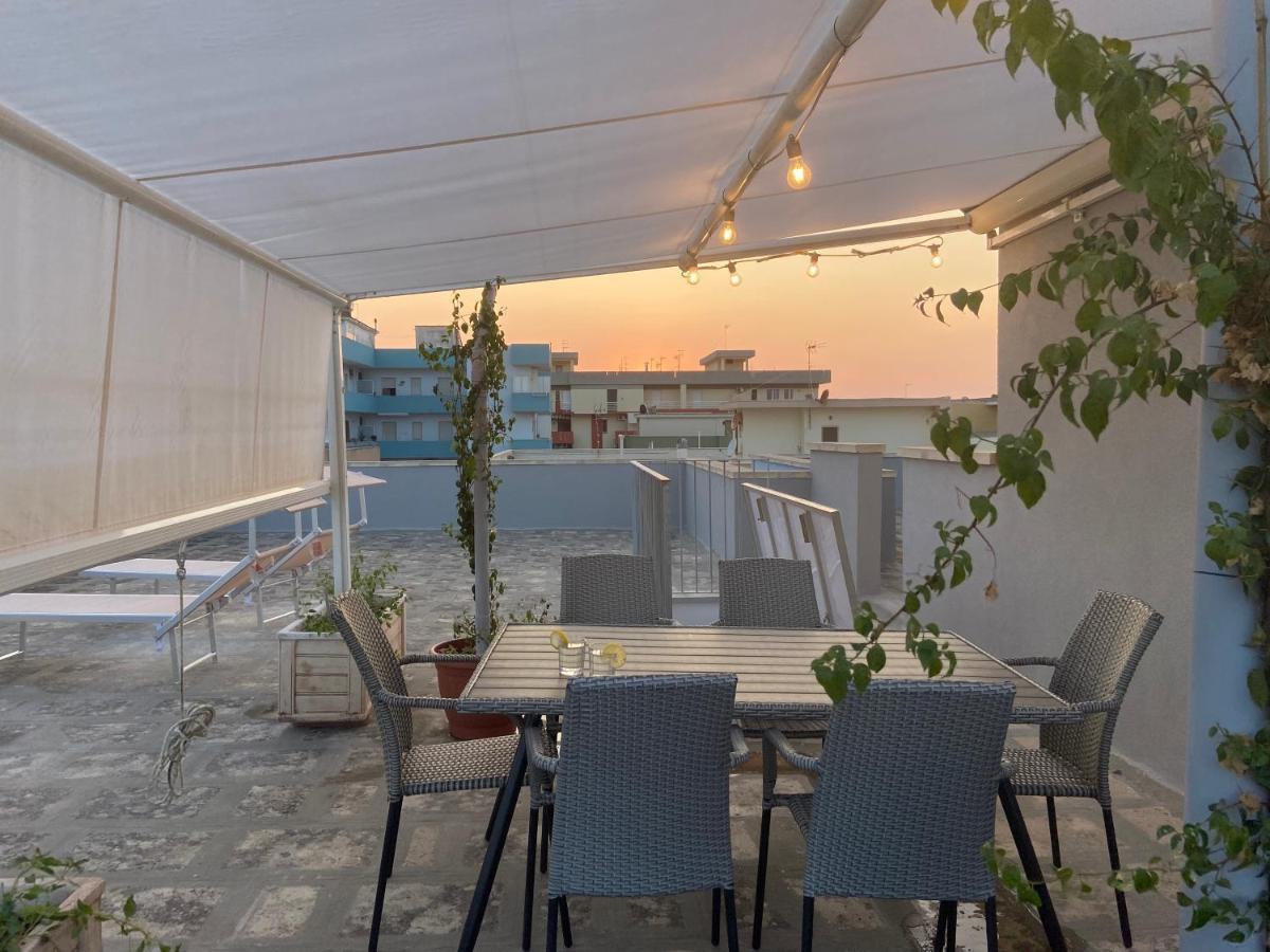 Apartament Terrazza Vista Mare E Box Auto Gallipoli Zewnętrze zdjęcie