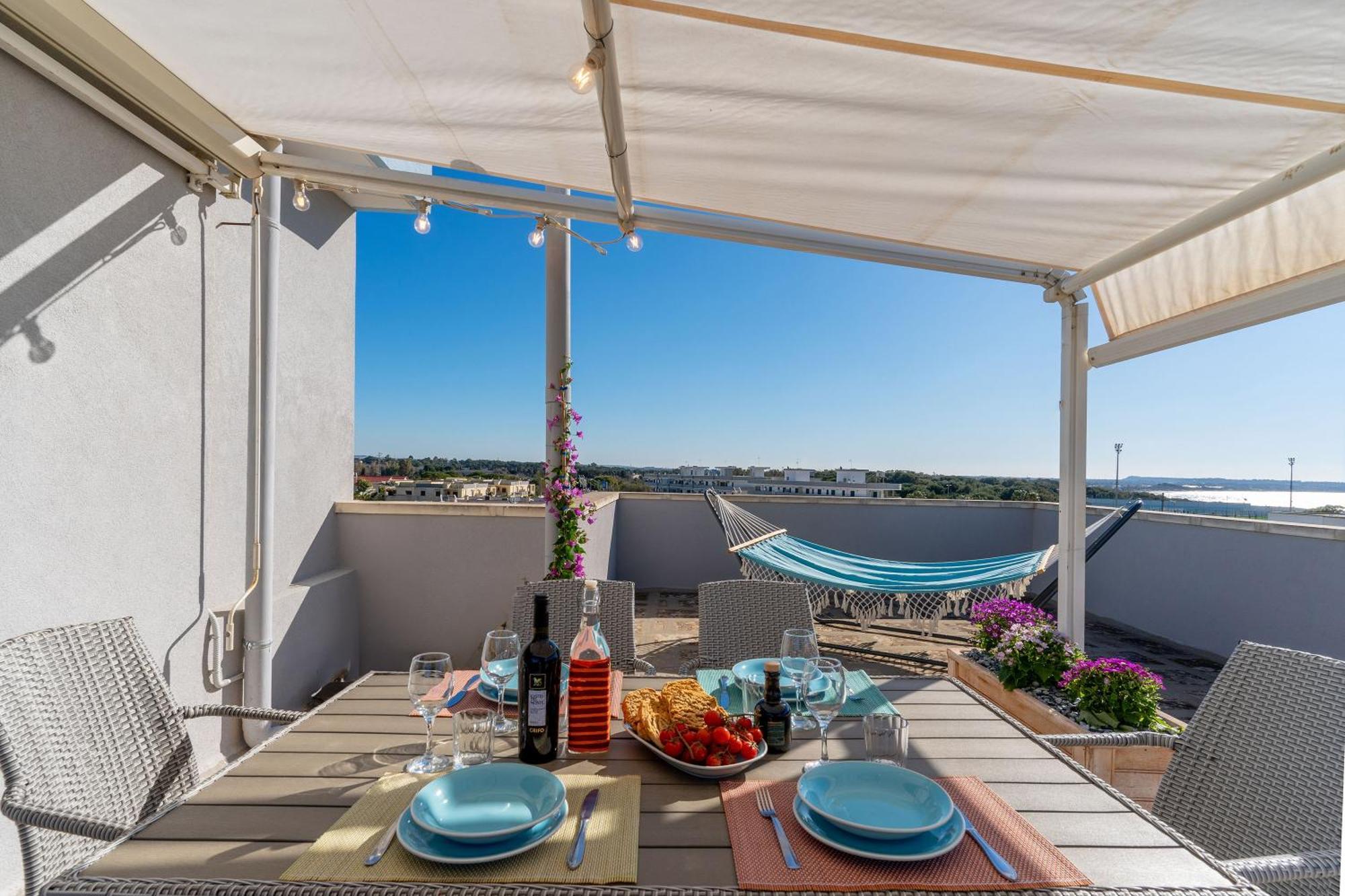 Apartament Terrazza Vista Mare E Box Auto Gallipoli Zewnętrze zdjęcie
